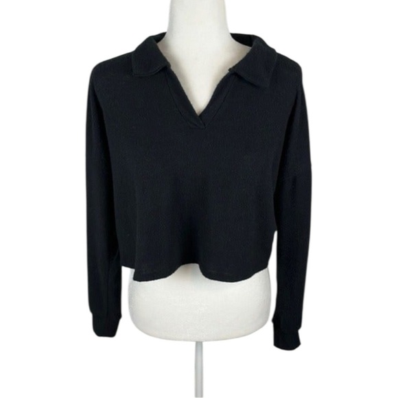 Caution To The Wind Black Cropped Top Size Medium - Picture 1 of 7